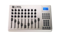 M-AUDIO UC-33e - kontroler MIDI