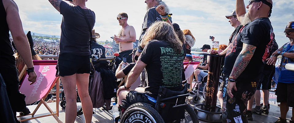 Defender wspiera dostępność na festiwalu ROCKHARZ