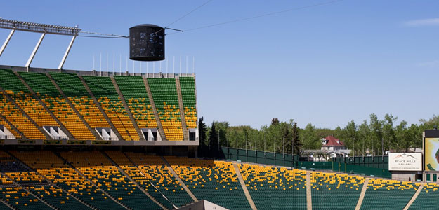 Community realizuje nagłośnienie na stadionie Commonwealth w Kanadzie