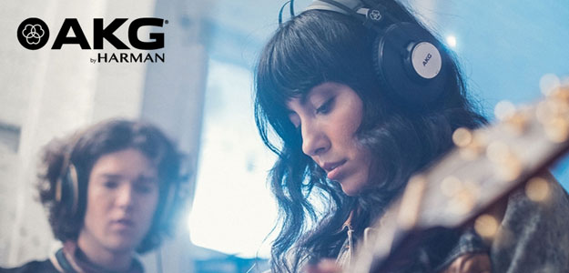 NAMM2016: AKG K72 - Zamknięte słuchawki do studia
