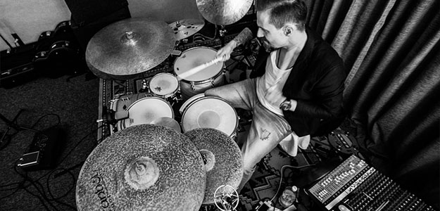Maciek Gołyźniak wybrał mikrofon wielkomembranowy AKG C314