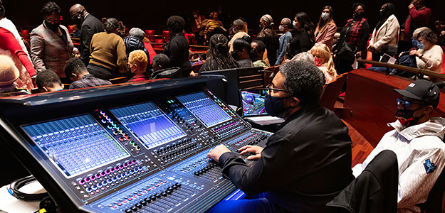 DiGiCo Quantum 338 w Verizon Hall filadelfijskiego Kimmel Center