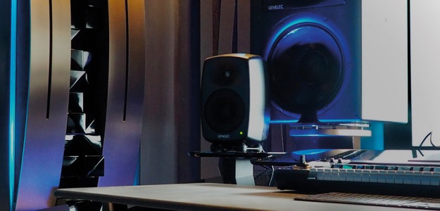 Monitory Genelec w wakacyjnym studio Hardwella w Curacao