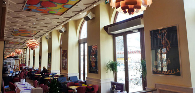 Duńska Cafe Vivaldi nagłośniona przez Meyer Sound