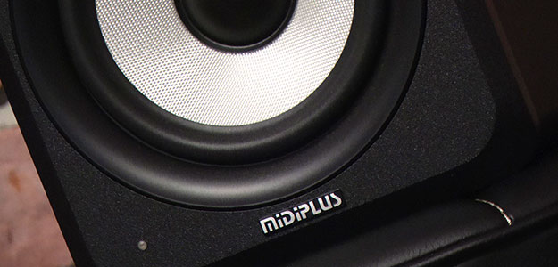 Test monitorów odsłuchowych Midiplus MI 5