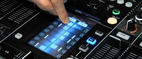 Niesamowite możliwości nowego miksera Pioneer DJM 2000