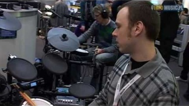 Roland cz.1 (Musik Messe 2009)